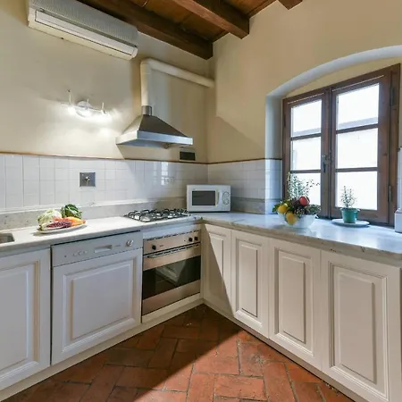 شقة Pontormo With Fireplace In Oltrarno فلورنس