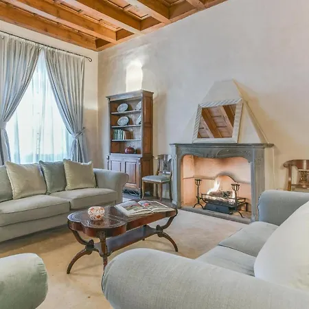 شقة Pontormo With Fireplace In Oltrarno
